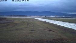 Pojezdová dráha, Runway