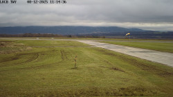 Pojezdová dráha, Runway