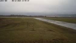 Pojezdová dráha, Runway