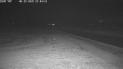 Pojezdová dráha, Runway