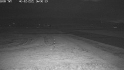 Pojezdová dráha, Runway