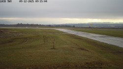 Pojezdová dráha, Runway