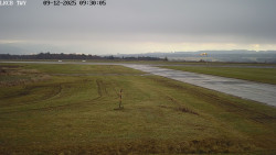 Pojezdová dráha, Runway