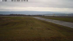 Pojezdová dráha, Runway