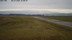 Pojezdová dráha, Runway