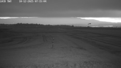 Pojezdová dráha, Runway