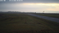 Pojezdová dráha, Runway