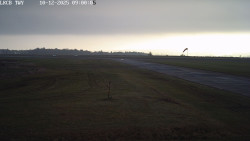 Pojezdová dráha, Runway