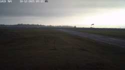 Pojezdová dráha, Runway