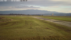 Pojezdová dráha, Runway