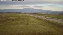 Pojezdová dráha, Runway