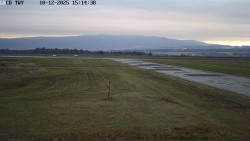 Pojezdová dráha, Runway