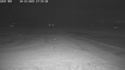 Pojezdová dráha, Runway