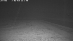 Pojezdová dráha, Runway