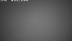 Pojezdová dráha, Runway