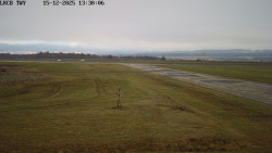 Pojezdová dráha, Runway