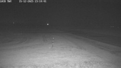 Pojezdová dráha, Runway