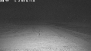 Letiště Cheb - Pojezdová dráha, Runway - 16.12.2025 v 06:00 Letiště Cheb - Pojezdová dráha, Runway - 16.12.2025 v 06:00