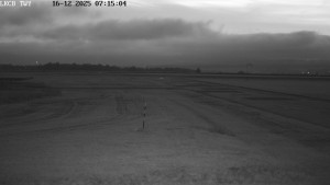 Letiště Cheb - Pojezdová dráha, Runway - 16.12.2025 v 07:15 Letiště Cheb - Pojezdová dráha, Runway - 16.12.2025 v 07:15