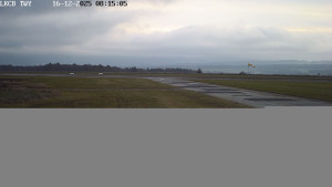 Letiště Cheb - Pojezdová dráha, Runway - 16.12.2025 v 08:15 Letiště Cheb - Pojezdová dráha, Runway - 16.12.2025 v 08:15