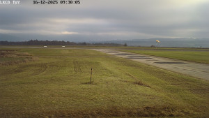 Letiště Cheb - Pojezdová dráha, Runway - 16.12.2025 v 09:30 Letiště Cheb - Pojezdová dráha, Runway - 16.12.2025 v 09:30