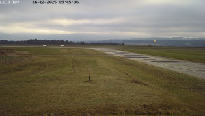 Letiště Cheb - Pojezdová dráha, Runway - 16.12.2025 v 09:45 Letiště Cheb - Pojezdová dráha, Runway - 16.12.2025 v 09:45
