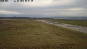 Letiště Cheb - Pojezdová dráha, Runway - 16.12.2025 v 10:15 Letiště Cheb - Pojezdová dráha, Runway - 16.12.2025 v 10:15