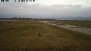 Letiště Cheb - Pojezdová dráha, Runway - 16.12.2025 v 13:30 Letiště Cheb - Pojezdová dráha, Runway - 16.12.2025 v 13:30