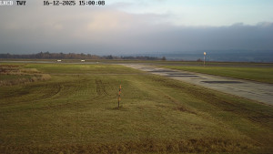 Letiště Cheb - Pojezdová dráha, Runway - 16.12.2025 v 15:00 Letiště Cheb - Pojezdová dráha, Runway - 16.12.2025 v 15:00