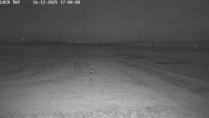 Letiště Cheb - Pojezdová dráha, Runway - 16.12.2025 v 17:00 Letiště Cheb - Pojezdová dráha, Runway - 16.12.2025 v 17:00