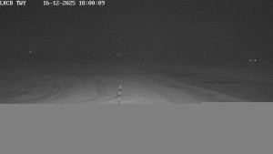 Letiště Cheb - Pojezdová dráha, Runway - 16.12.2025 v 18:00 Letiště Cheb - Pojezdová dráha, Runway - 16.12.2025 v 18:00