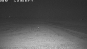 Letiště Cheb - Pojezdová dráha, Runway - 16.12.2025 v 19:15 Letiště Cheb - Pojezdová dráha, Runway - 16.12.2025 v 19:15