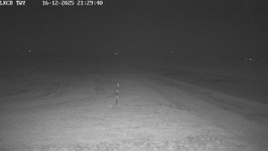 Letiště Cheb - Pojezdová dráha, Runway - 16.12.2025 v 21:30 Letiště Cheb - Pojezdová dráha, Runway - 16.12.2025 v 21:30