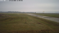 Pojezdová dráha, Runway