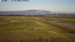 Pojezdová dráha, Runway