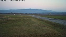 Pojezdová dráha, Runway