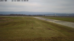 Pojezdová dráha, Runway