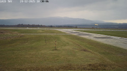 Pojezdová dráha, Runway