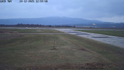 Pojezdová dráha, Runway