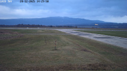 Pojezdová dráha, Runway