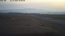 Pojezdová dráha, Runway