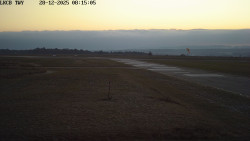 Pojezdová dráha, Runway