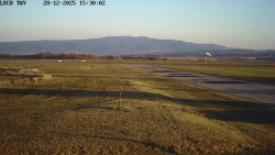 Pojezdová dráha, Runway