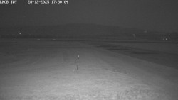 Pojezdová dráha, Runway