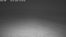 Pojezdová dráha, Runway