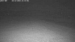 Pojezdová dráha, Runway