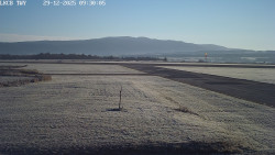 Pojezdová dráha, Runway