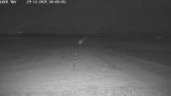 Pojezdová dráha, Runway