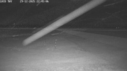 Pojezdová dráha, Runway