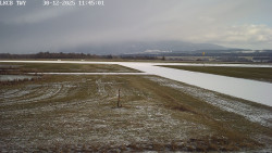 Pojezdová dráha, Runway